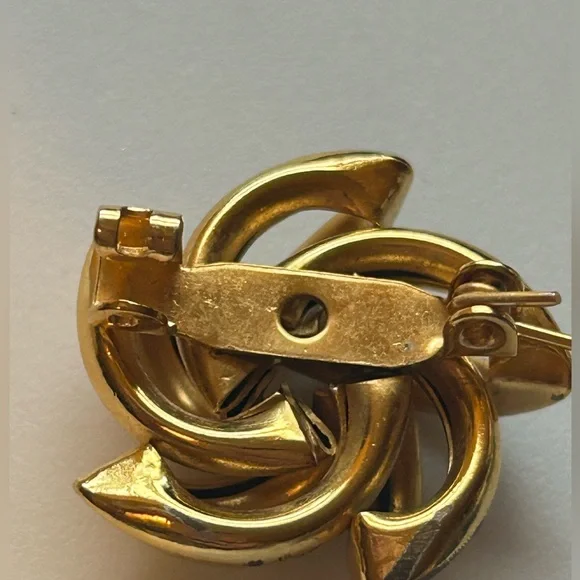 Vintage Gold Tone Abstract Flower Brooch Modernist Costume Jewelry Gifts Estate - Picture 3 of 6